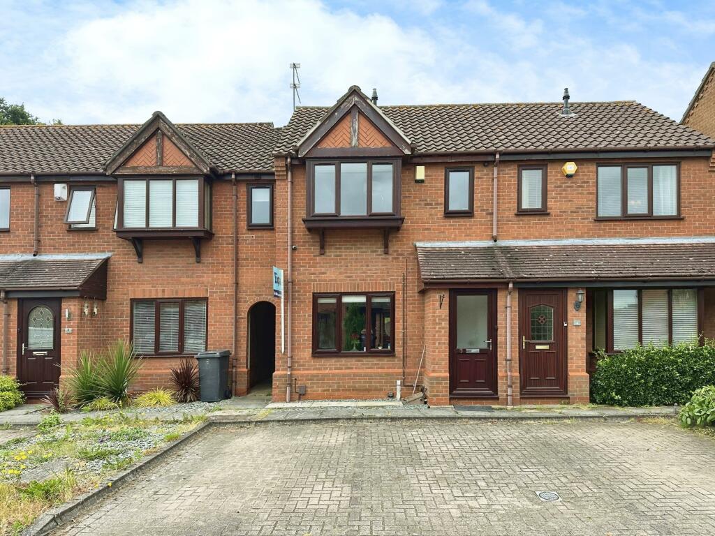2 bedroom terraced house for sale in Badgers Close, Skellingthorpe, LN6