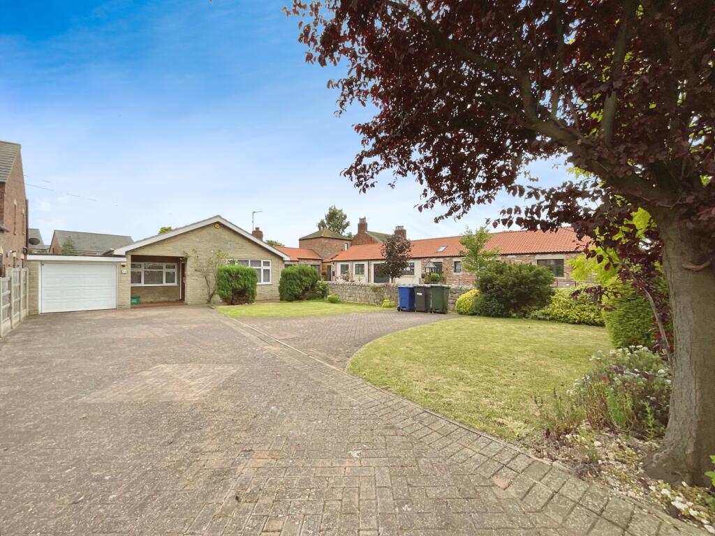 3 bedroom detached bungalow for sale in Chapel Lane, Branton, Doncaster