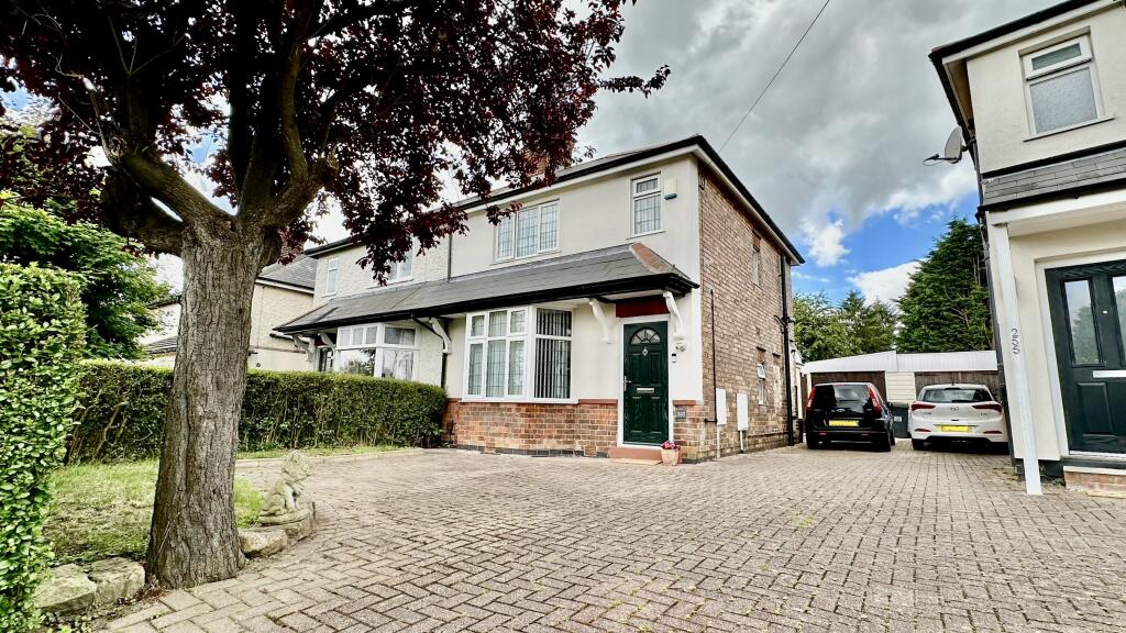 2 bedroom semidetached house for sale in Breedon Street, Nottingham, NG10
