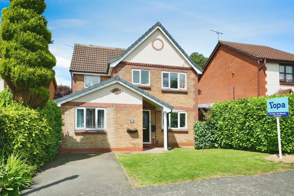 4 bedroom detached house for sale in Church Lane, Whitwick, LE67