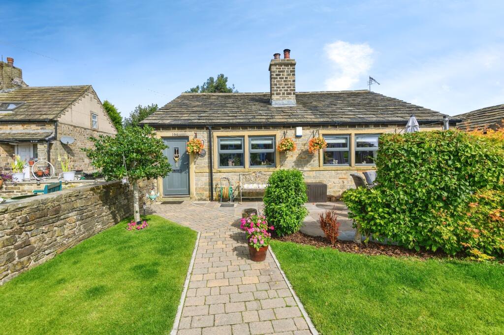 Additional property image - Beacon Road, Bradford, BD6