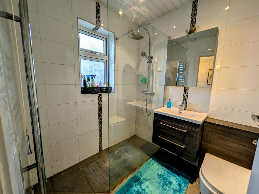 Additional property image - Westcliffe Road, Cleckheaton, BD19