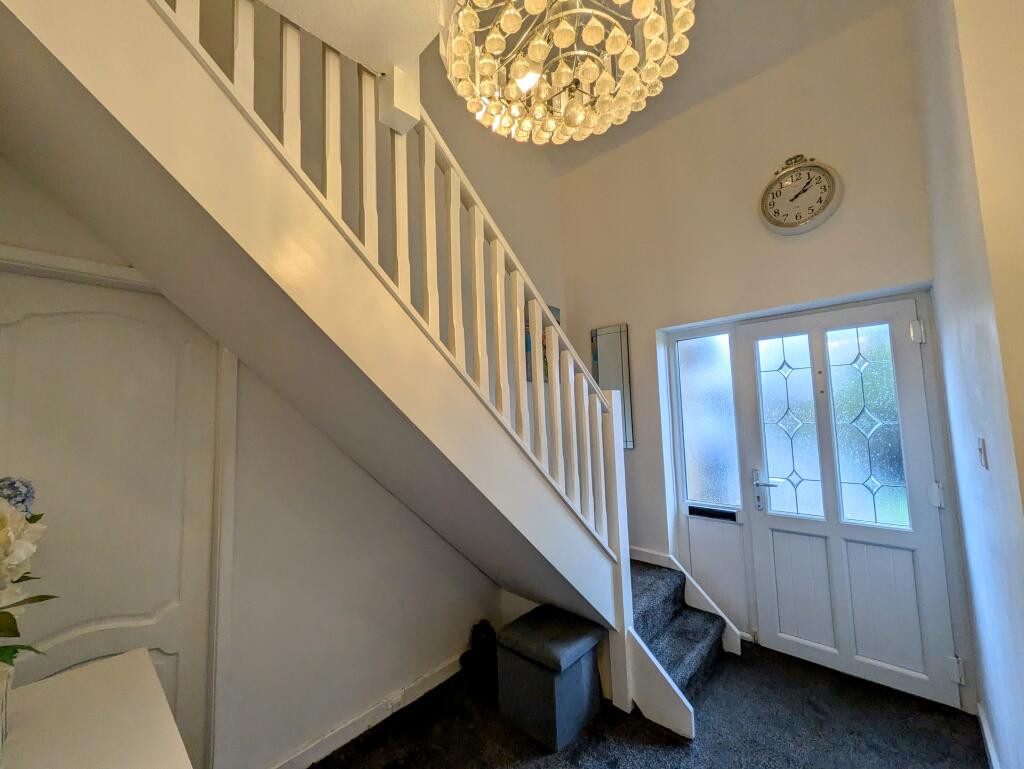 Additional property image - Reevy Drive, Bradford, BD6