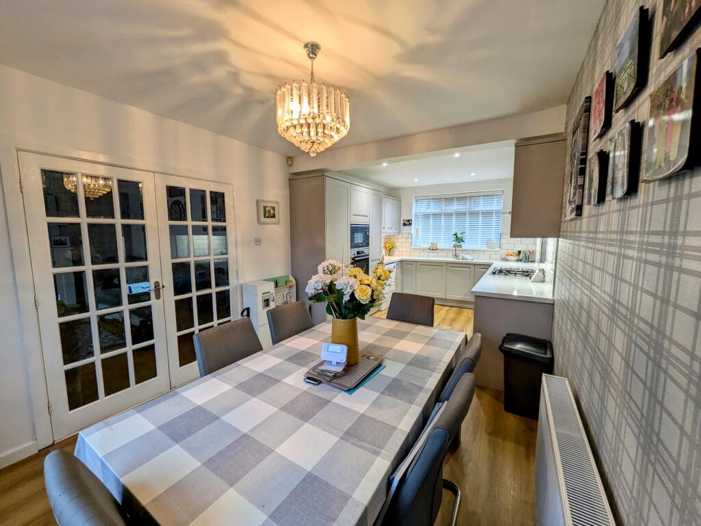 Additional property image - Reevy Drive, Bradford, BD6