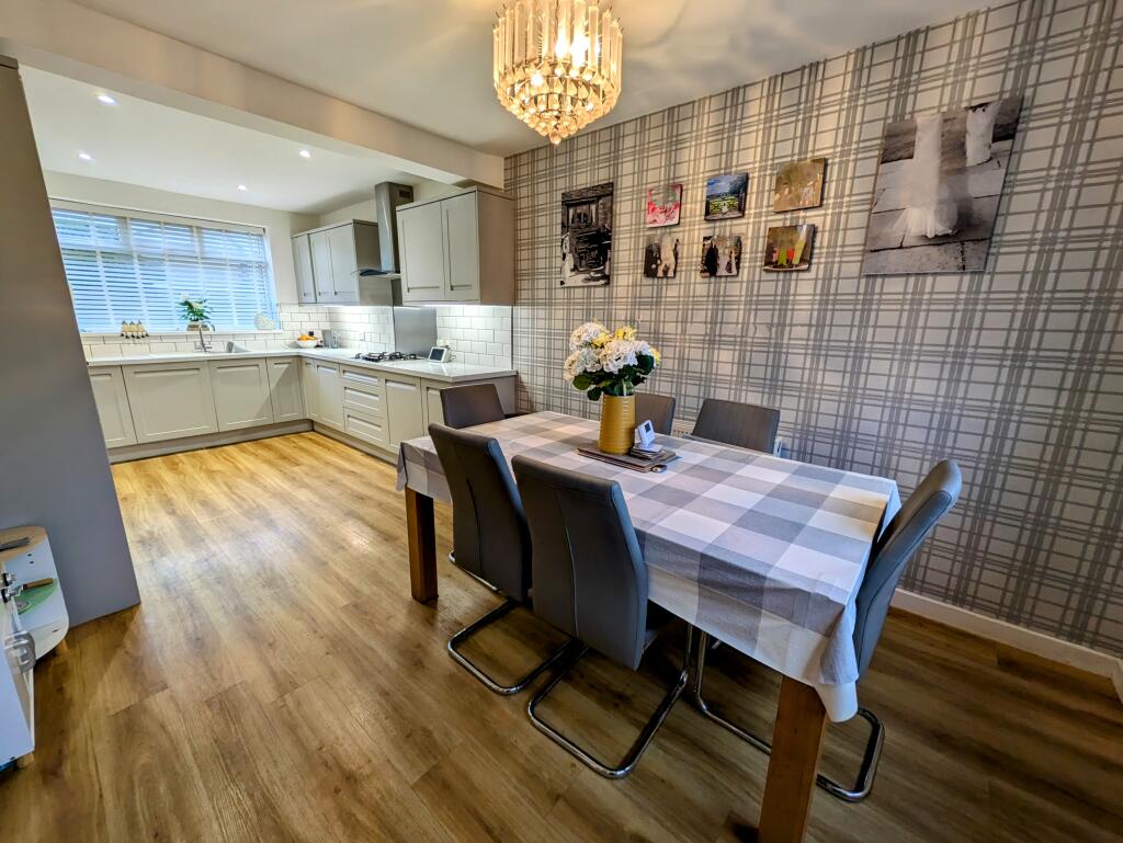 Additional property image - Reevy Drive, Bradford, BD6