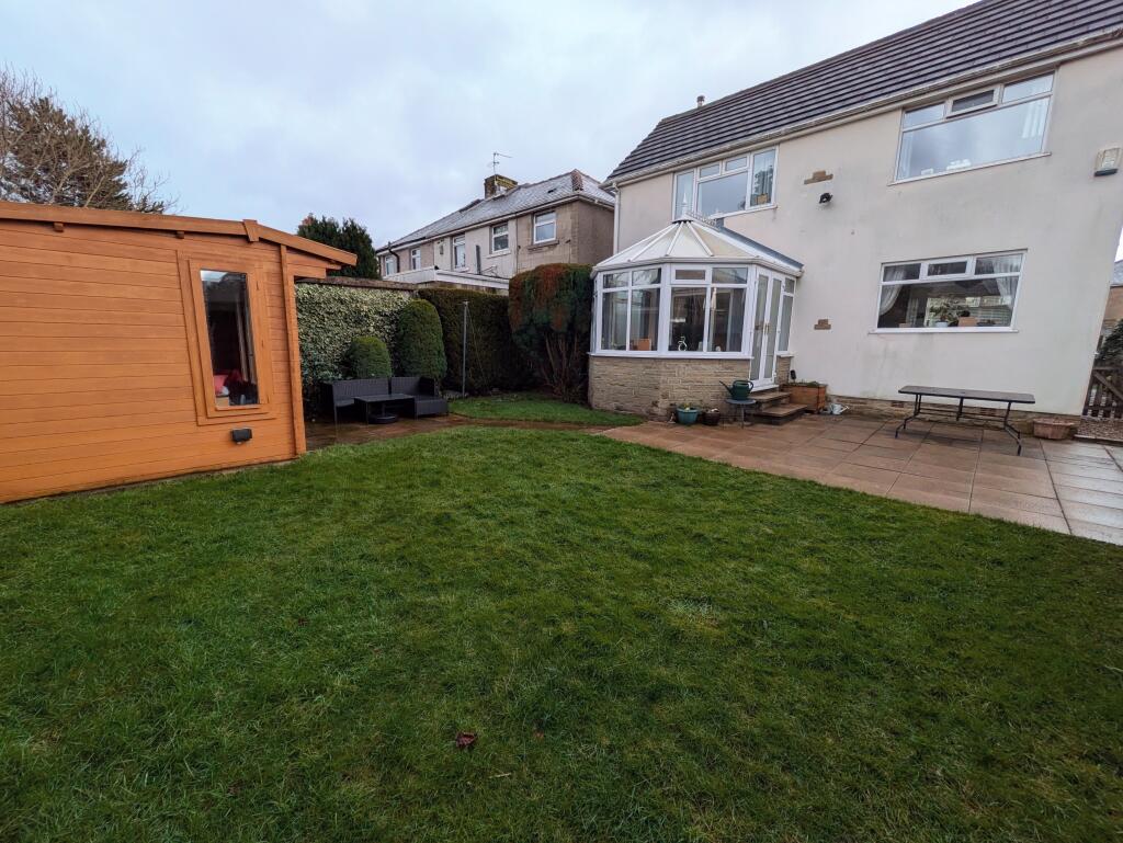 Additional property image - Reevy Drive, Bradford, BD6
