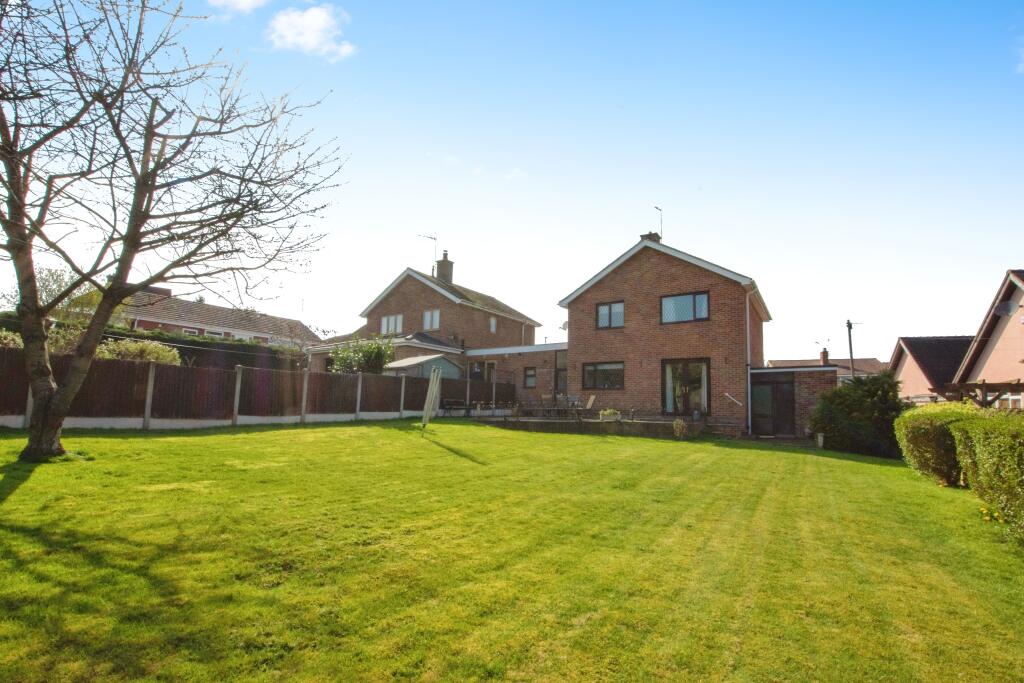 Main image of property: Monument Lane, Nottingham, NG16