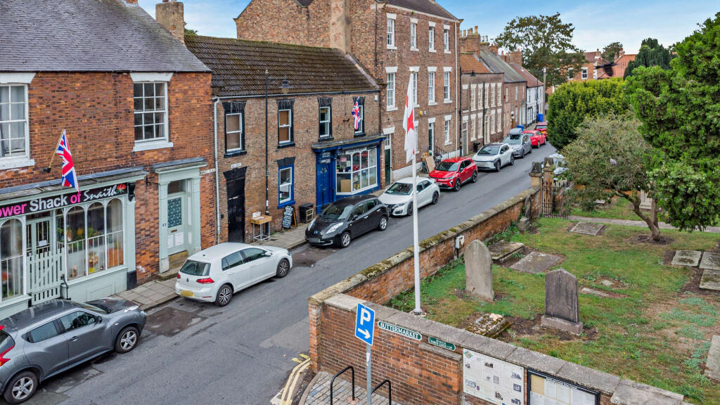 Main image of property: High Street, Snaith, Goole, DN14