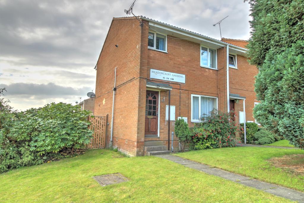 3 bedroom end of terrace house for sale in Meadowcroft Gardens