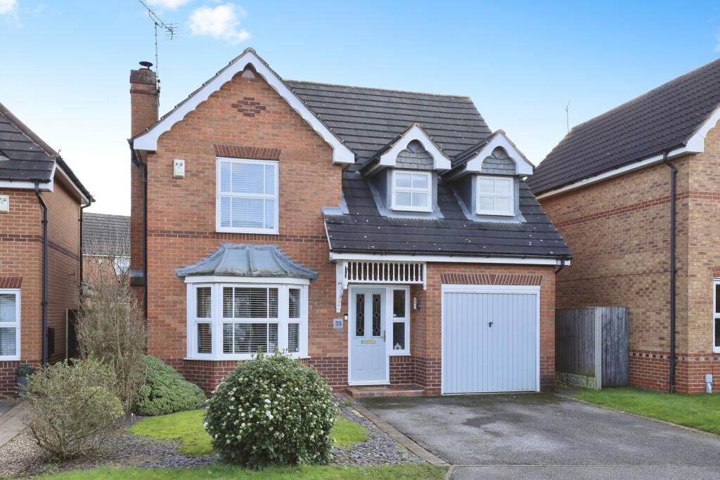 4 bedroom detached house for sale in Redwing Close, Worksop, S81
