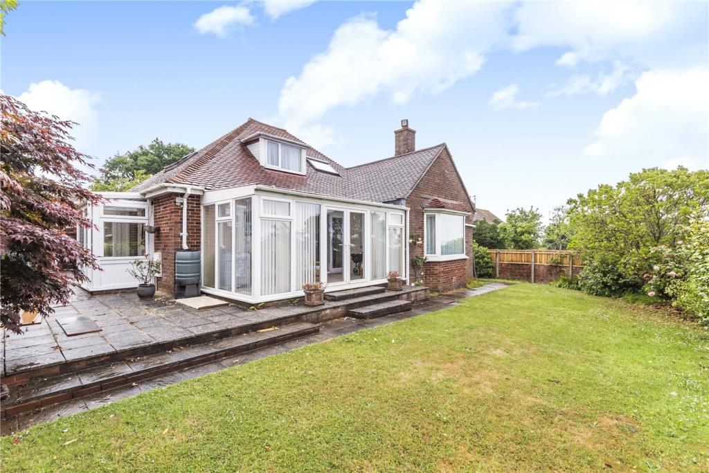 3 bedroom bungalow for sale in Park Lane, Exeter, Devon, EX4