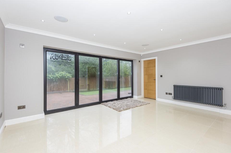 6 bedroom detached house for sale in Easedale Road, Heaton, Bolton, BL1