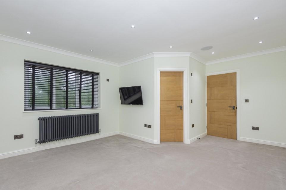 6 bedroom detached house for sale in Easedale Road, Heaton, Bolton, BL1