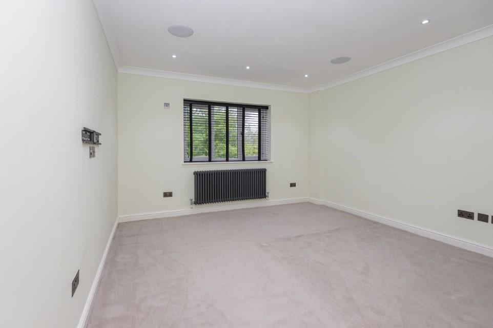 6 bedroom detached house for sale in Easedale Road, Heaton, Bolton, BL1