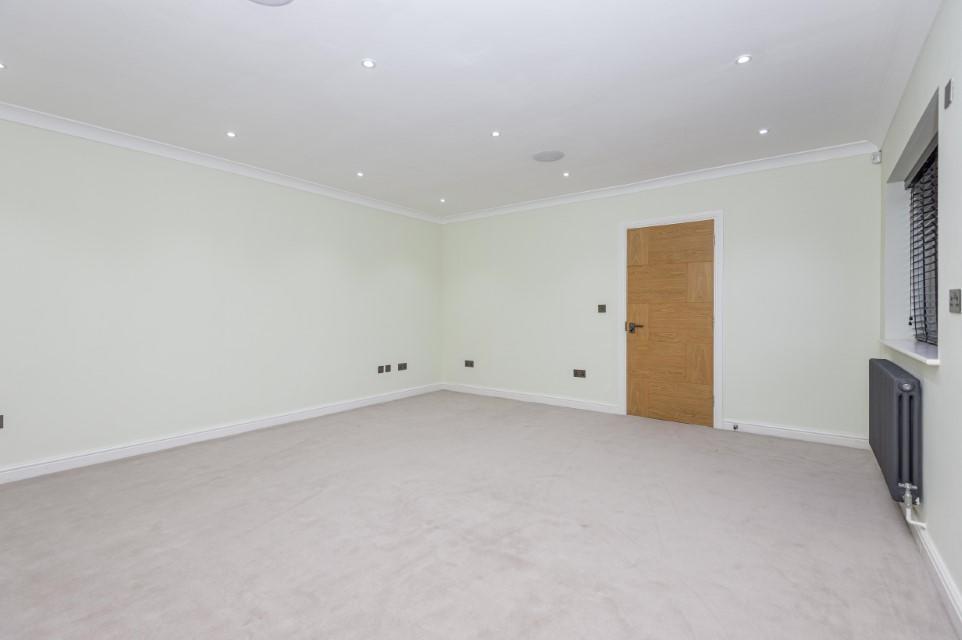 6 bedroom detached house for sale in Easedale Road, Heaton, Bolton, BL1