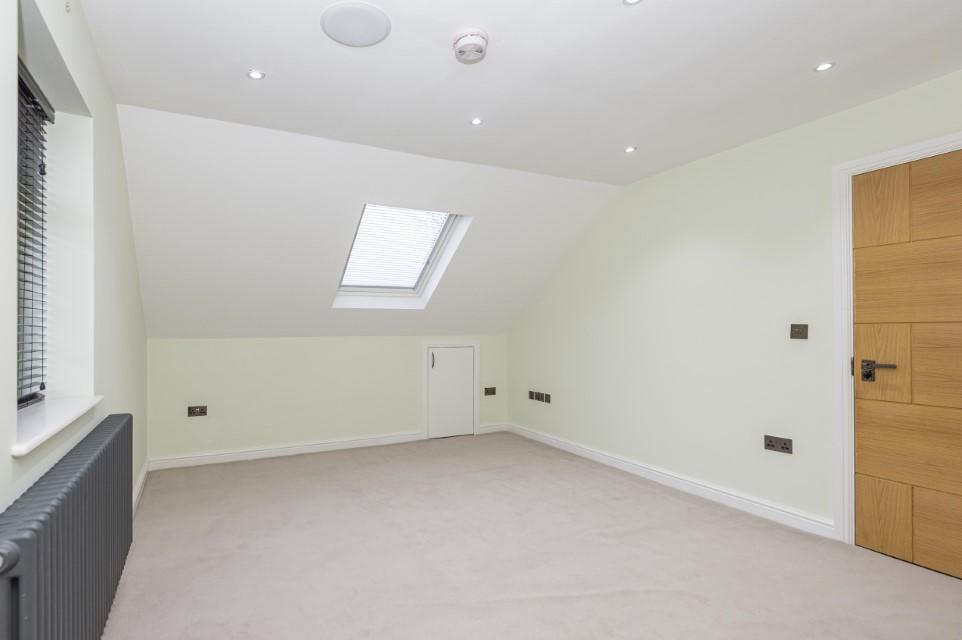 6 bedroom detached house for sale in Easedale Road, Heaton, Bolton, BL1