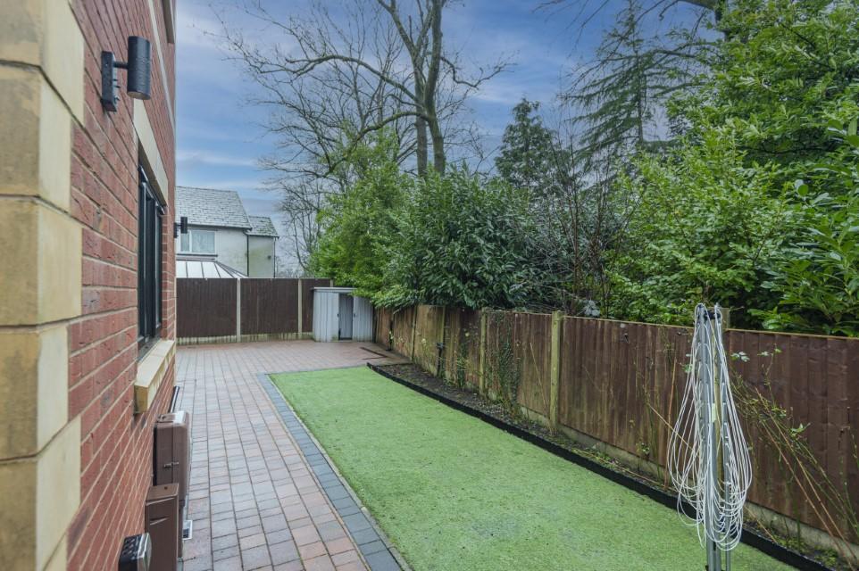 6 bedroom detached house for sale in Easedale Road, Heaton, Bolton, BL1