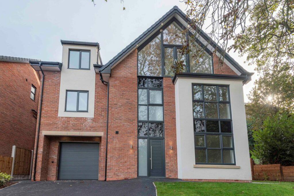 5 bedroom detached house for sale in The Woodlands Chorley Old Road