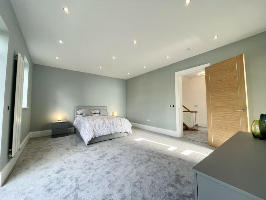 Additional property image - Clare Bank, Heaton, Bolton ~Impressive gated development situated off Clarebank / Markland Hill ~