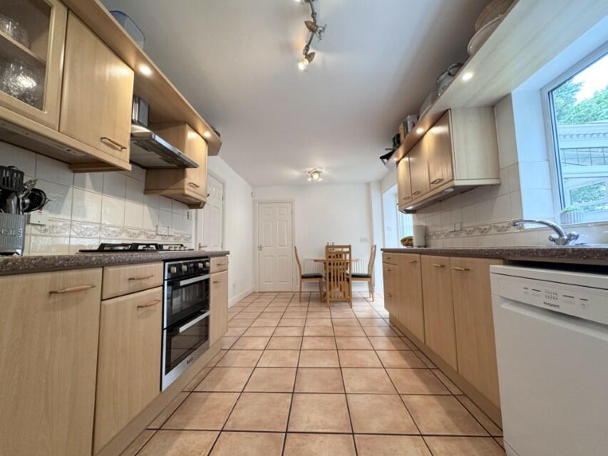 Additional property image - 9 Ravens Holme, Heaton, Bolton