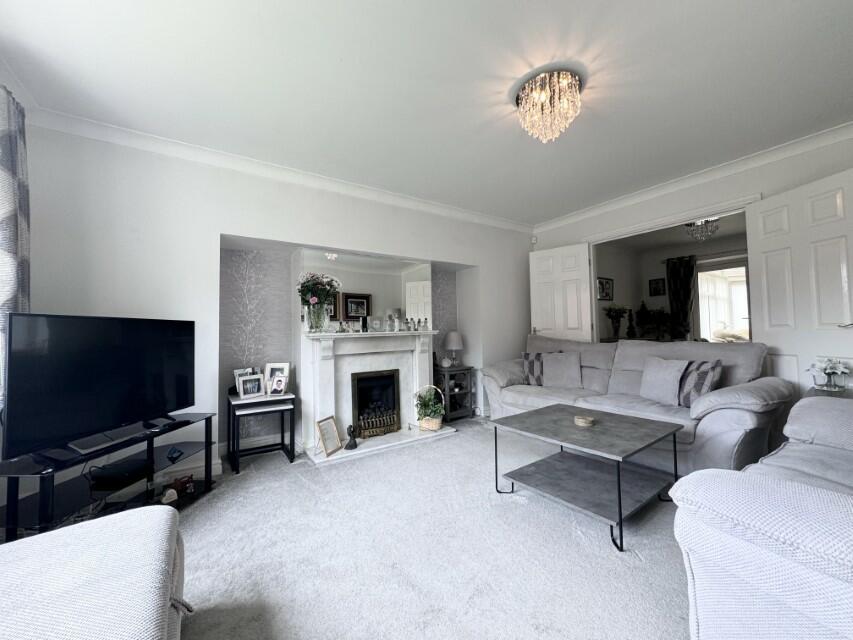 Additional property image - 9 Ravens Holme, Heaton, Bolton