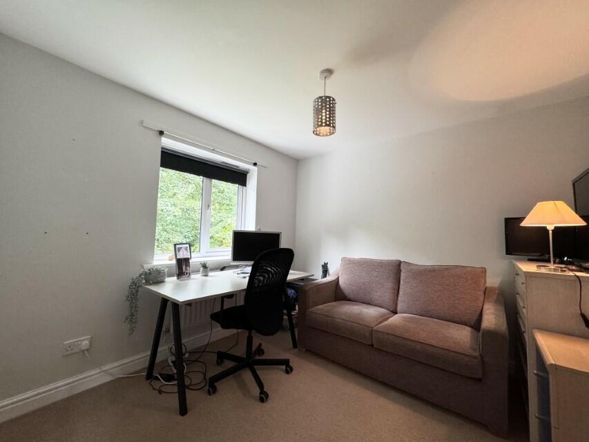 Additional property image - 9 Ravens Holme, Heaton, Bolton