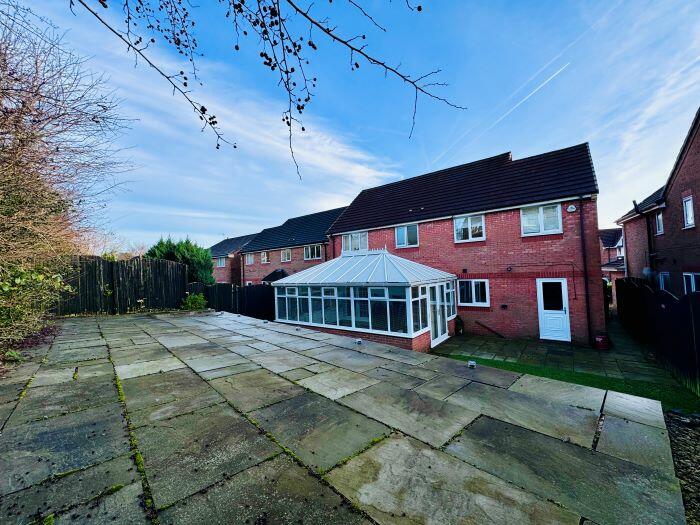 Additional property image - 80 Waterslea Drive, Heaton, BL1 5FJ