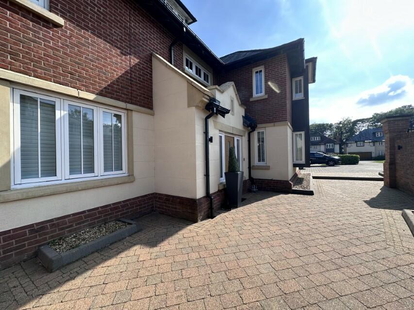 Additional property image - Heaton Mount, Heaton, Bolton BL1 5GU