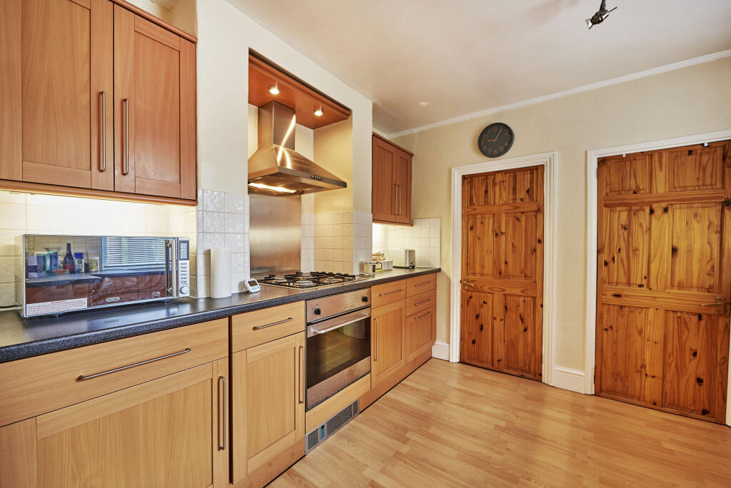 Additional property image - Cowper Road, Harpenden, Hertfordshire, AL5