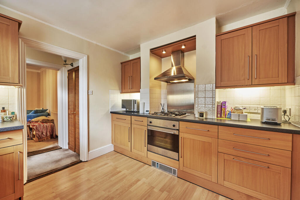 Additional property image - Cowper Road, Harpenden, Hertfordshire, AL5