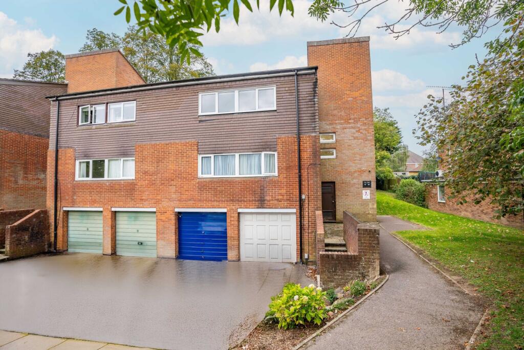 Main image of property: Hickling Way, Harpenden, Hertfordshire, AL5