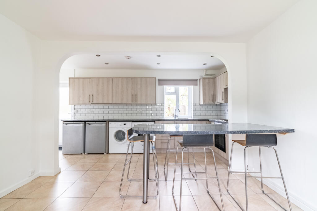 Additional property image - Wilshere Avenue, St. Albans, Hertfordshire, AL1