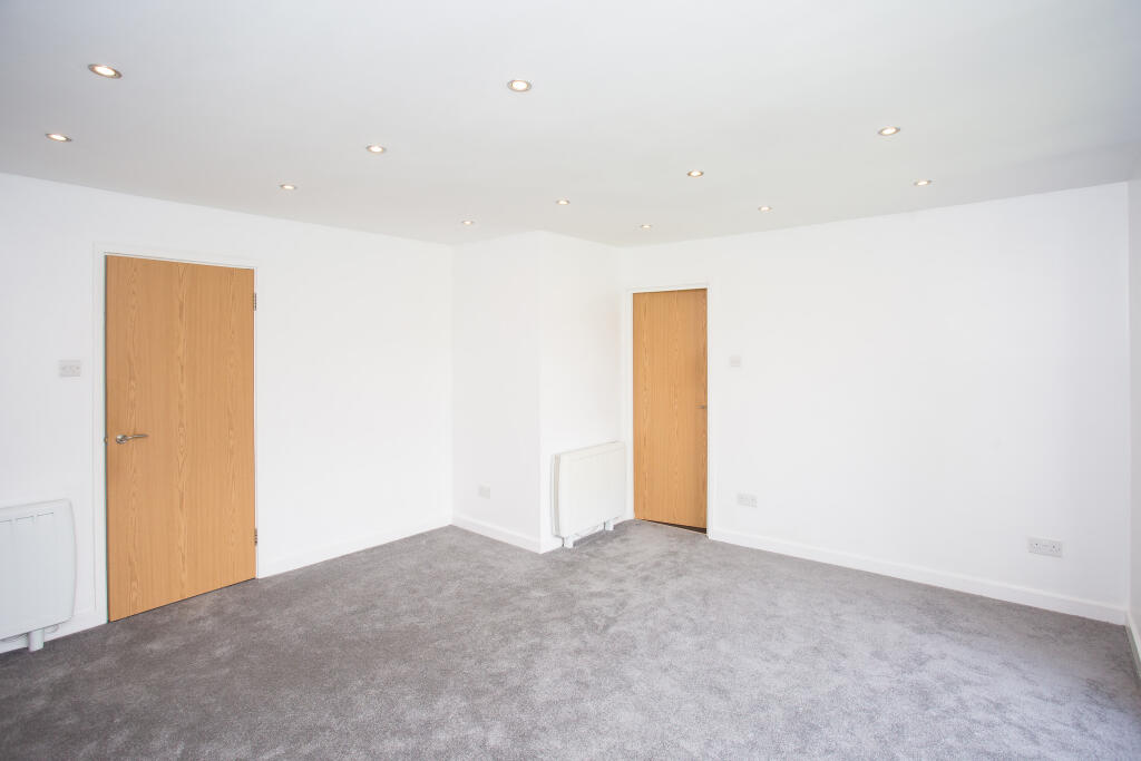 Additional property image - Murton Court, Hillside Road, St Albans, Hertfordshire, AL1