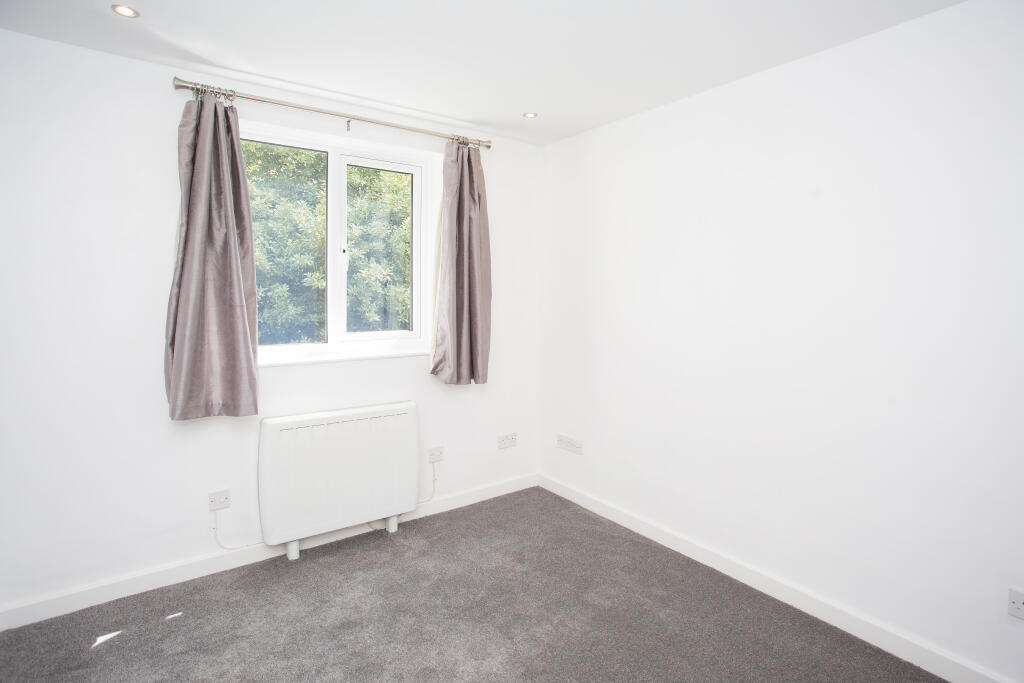 Additional property image - Murton Court, Hillside Road, St Albans, Hertfordshire, AL1