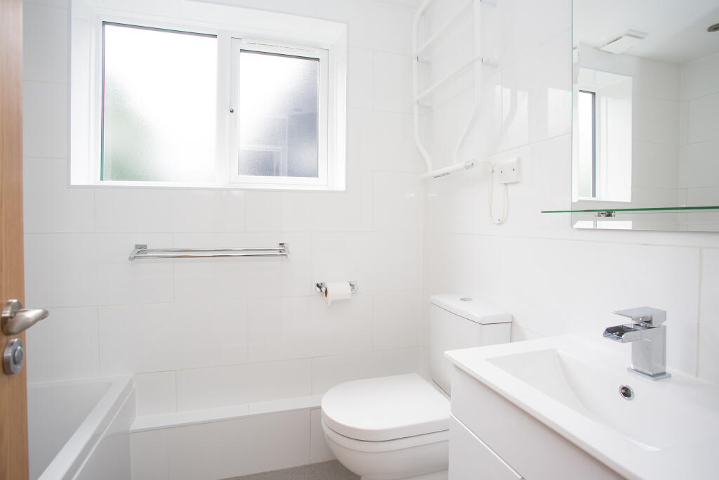 Additional property image - Murton Court, Hillside Road, St Albans, Hertfordshire, AL1