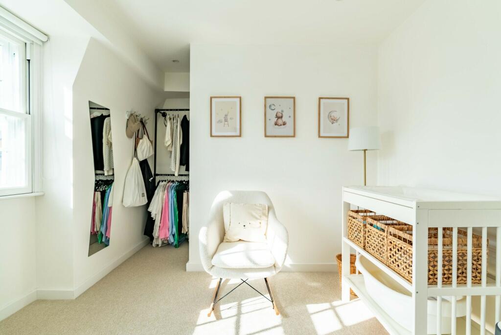 Additional property image - Sovereign Way, St. Albans, Hertfordshire, AL3