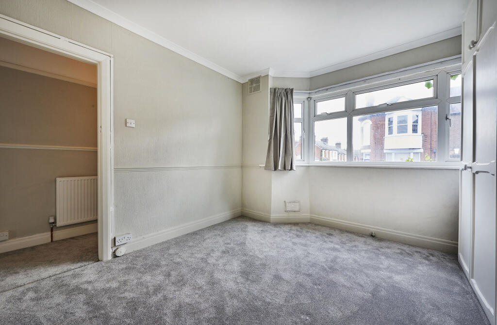 Additional property image - Watsons Walk, St Albans, Hertfordshire, AL1