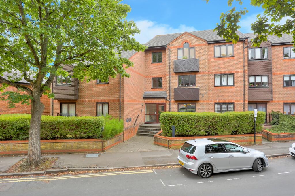Main image of property: Chatsworth Court, Granville Road, St Albans, Herts, AL1
