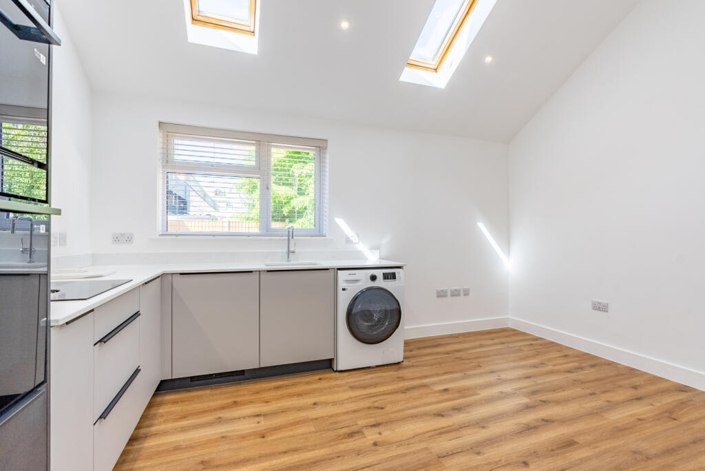 Main image of property: London Road, St Albans, Hertfordshire, AL1