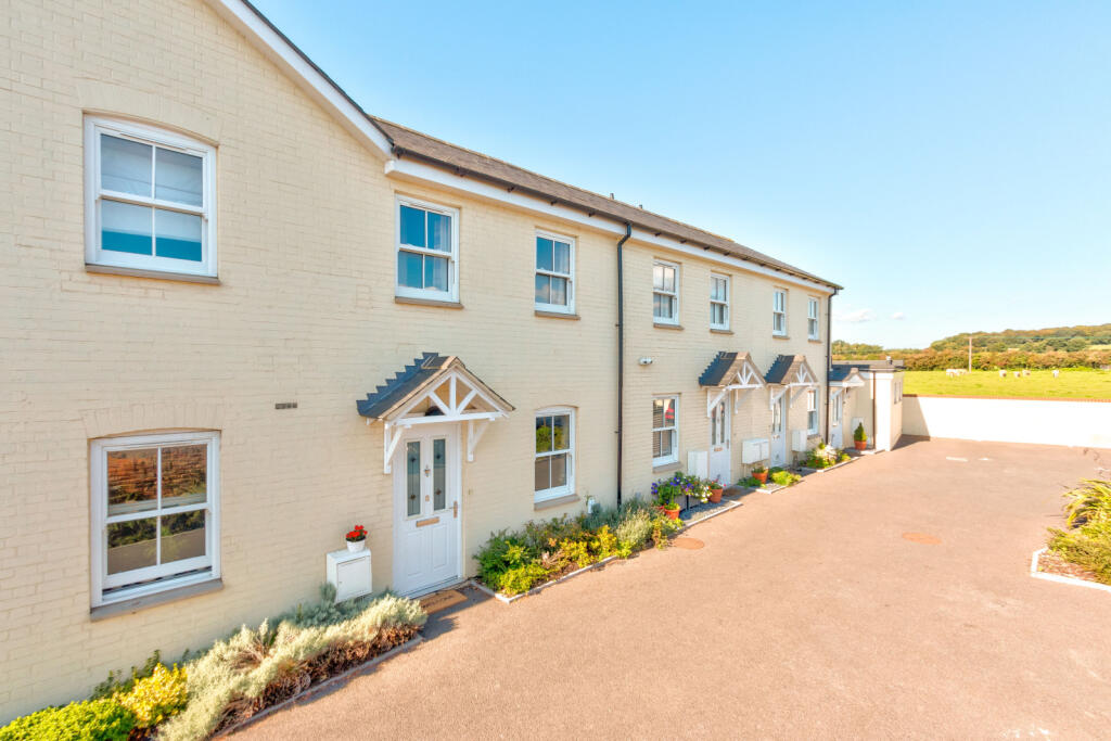 Main image of property: High Street, Sandridge, St. Albans, Hertfordshire, AL4