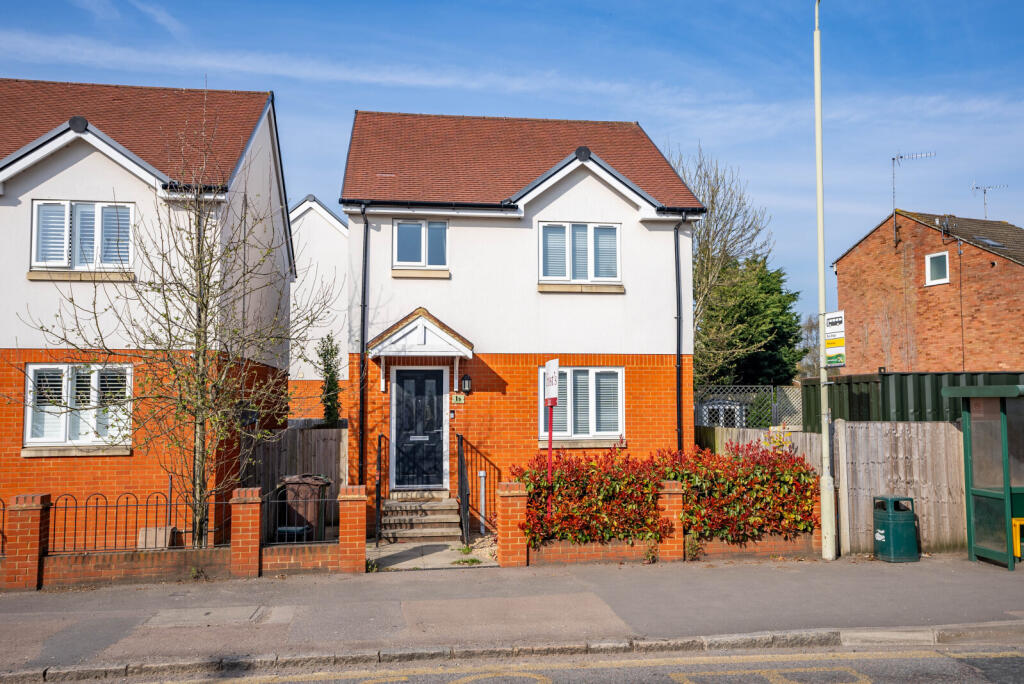 Main image of property: Barnet Road, London Colney, St Albans, Herts, AL2