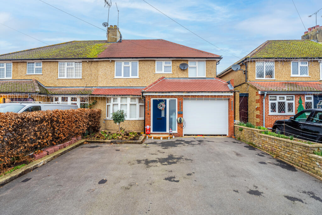 Main image of property: St. Annes Road, London Colney, St. Albans, Hertfordshire, AL2