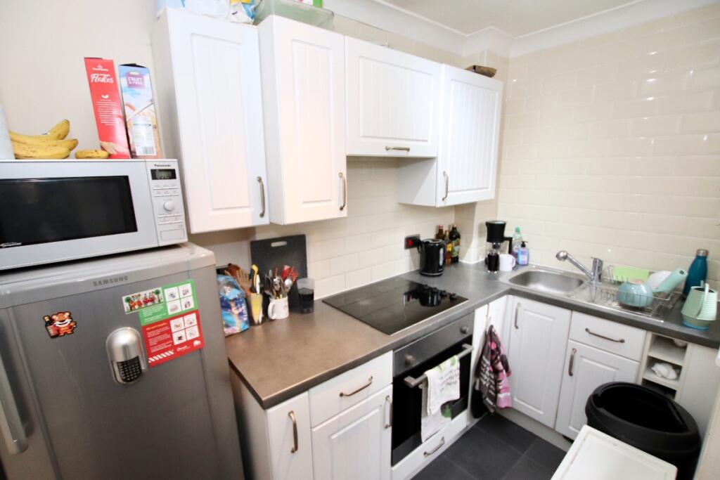 2 bedroom flat for rent in 2 Bedroom Apartment | Highfield | Available 1st September 2024, SO17