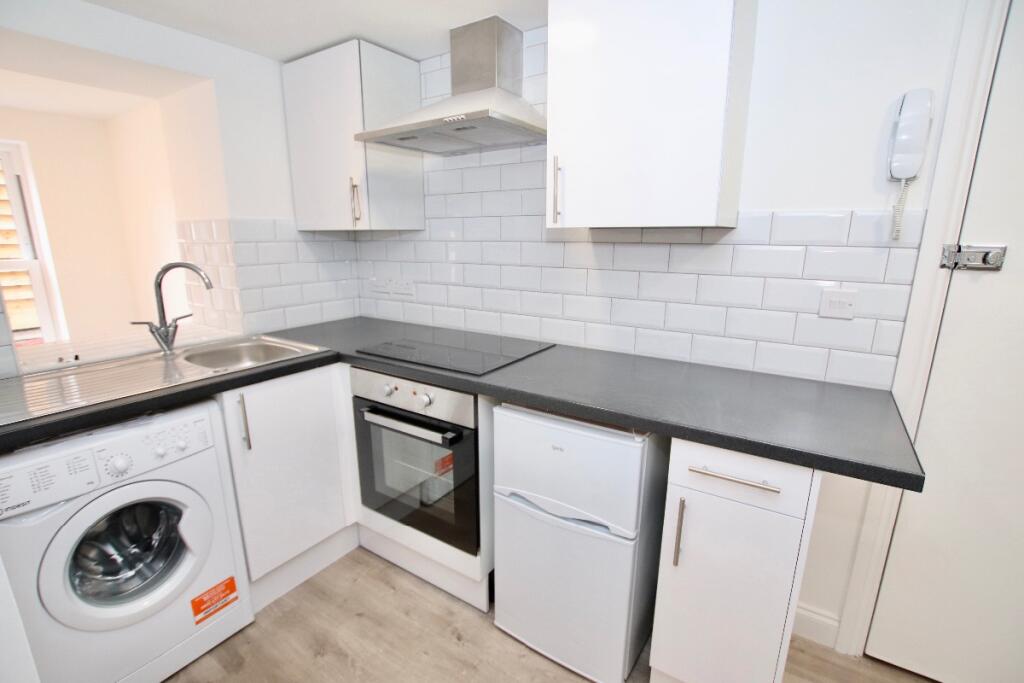 Main image of property: 1 Bedroom Flat | Cumberland Place | Available 1st August 2025