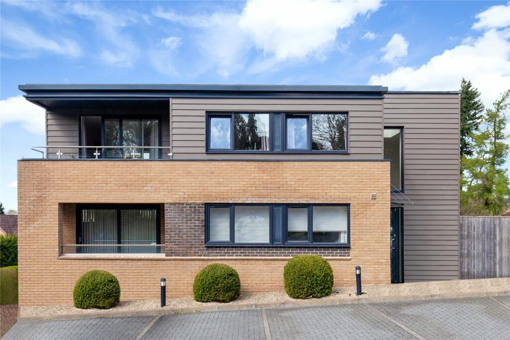 2 bedroom apartment for sale in Mortimer Court, Cumnor Hill, OX2