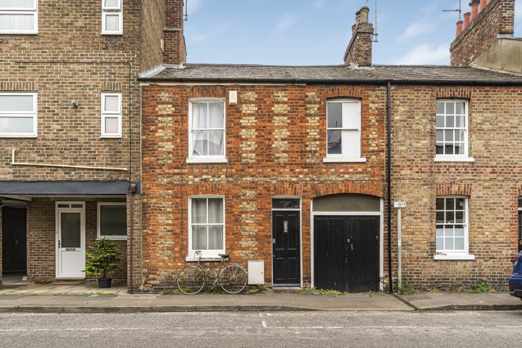 2 bedroom terraced house for sale in Cranham Street, Jericho, OX2