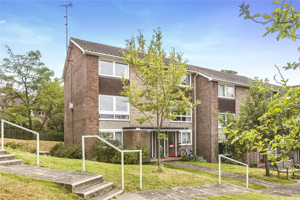 Main image of property: Dove House Close, Wolvercote, OX2