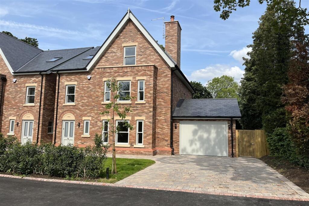 Main image of property: Albert Close, Cheadle Hulme, Cheadle