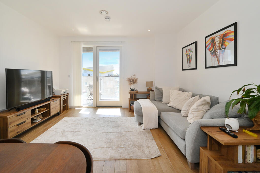 Main image of property: Vitruvian Court, Rolling Mills Mews, Limehouse, London, E14