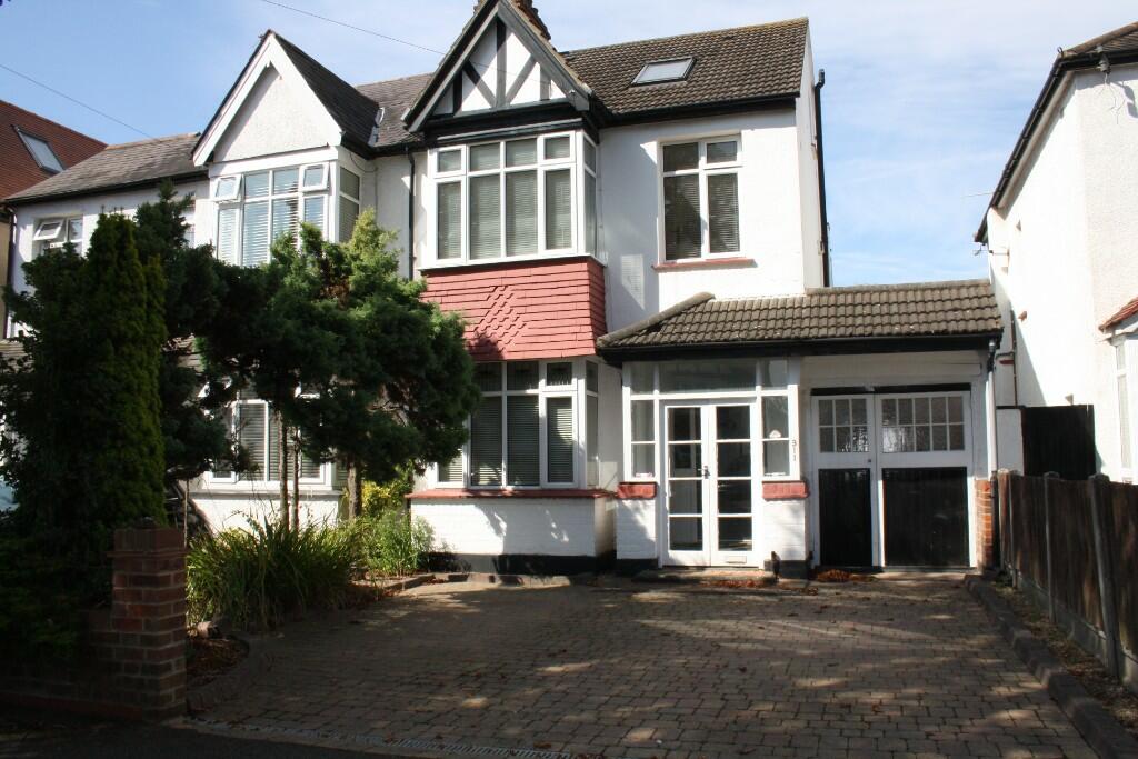 Main image of property: Westbourne Grove,Westcliff-On-Sea,SS0